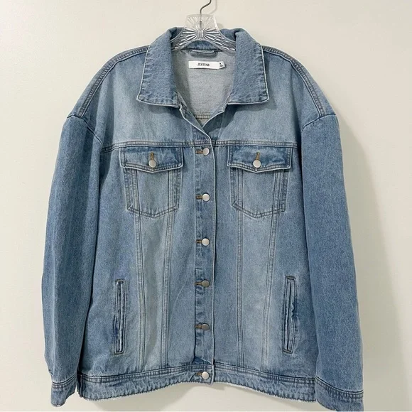 NWT JUSTFAB Oversized Denim Jacket Medium Light Wash Cotton Medium Y2K Boxy - Picture 3 of 12